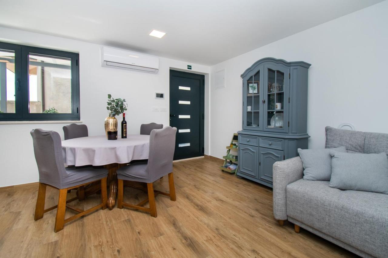 Apartmani Monika Žaborić Kültér fotó